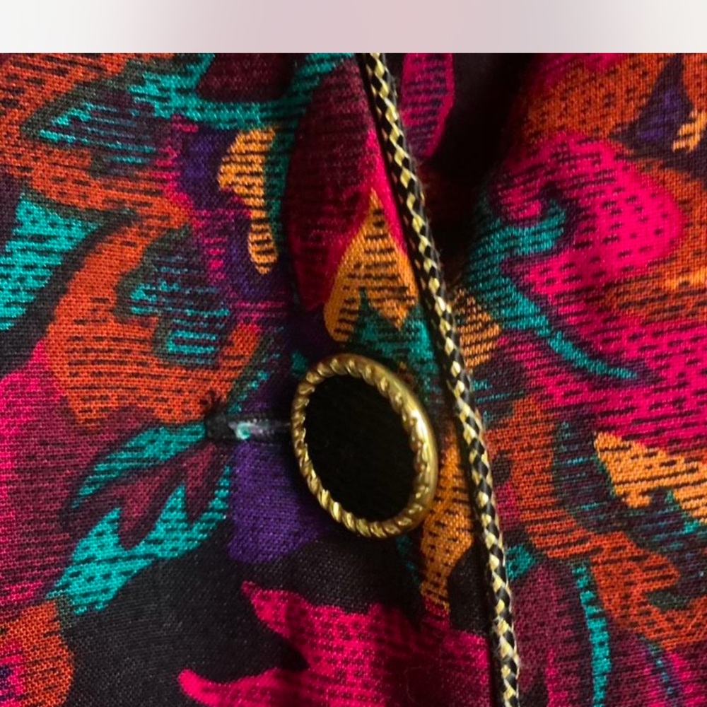 Colorful blouse - Picture 7 of 9